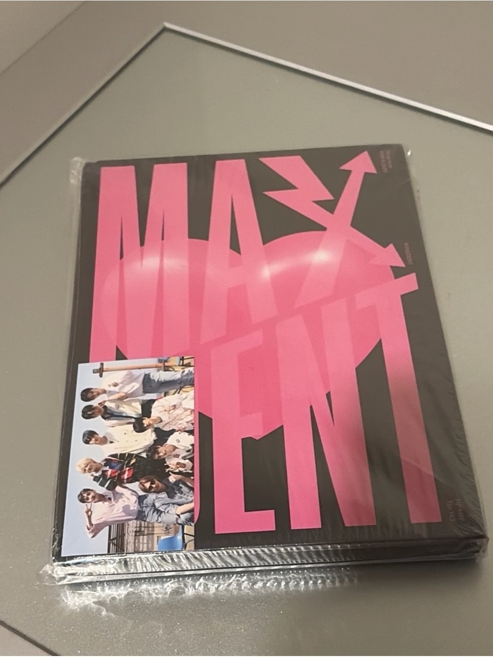 MAXIENT Pink & Black Album with Photo Card